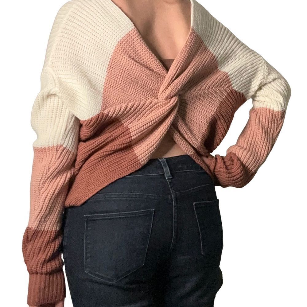 Boutique Color Block Pink Twist Back Knit Sweater M‎